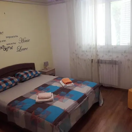 Amalia - Two Bedroom With Terrace