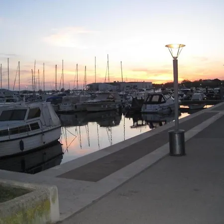 Amalia - Two Bedroom With Terrace Apartment *