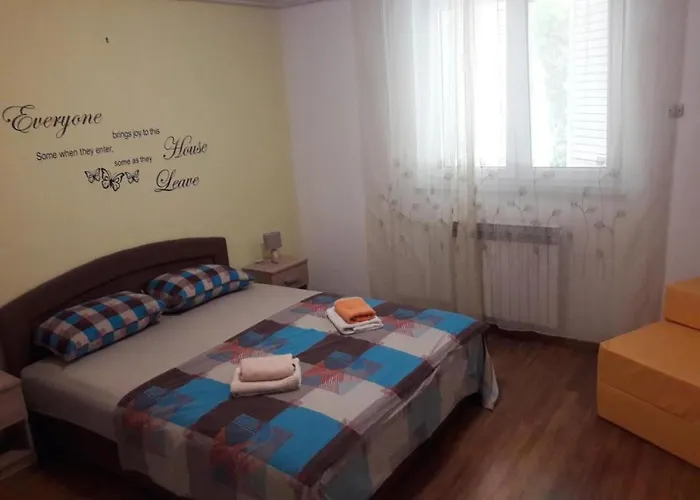 Amalia - Two Bedroom With Terrace