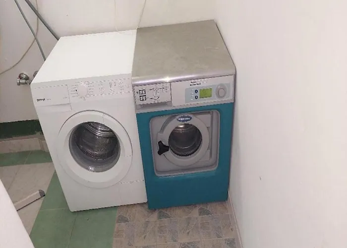 Amalia - Two Bedroom With Terrace דירה זאדאר